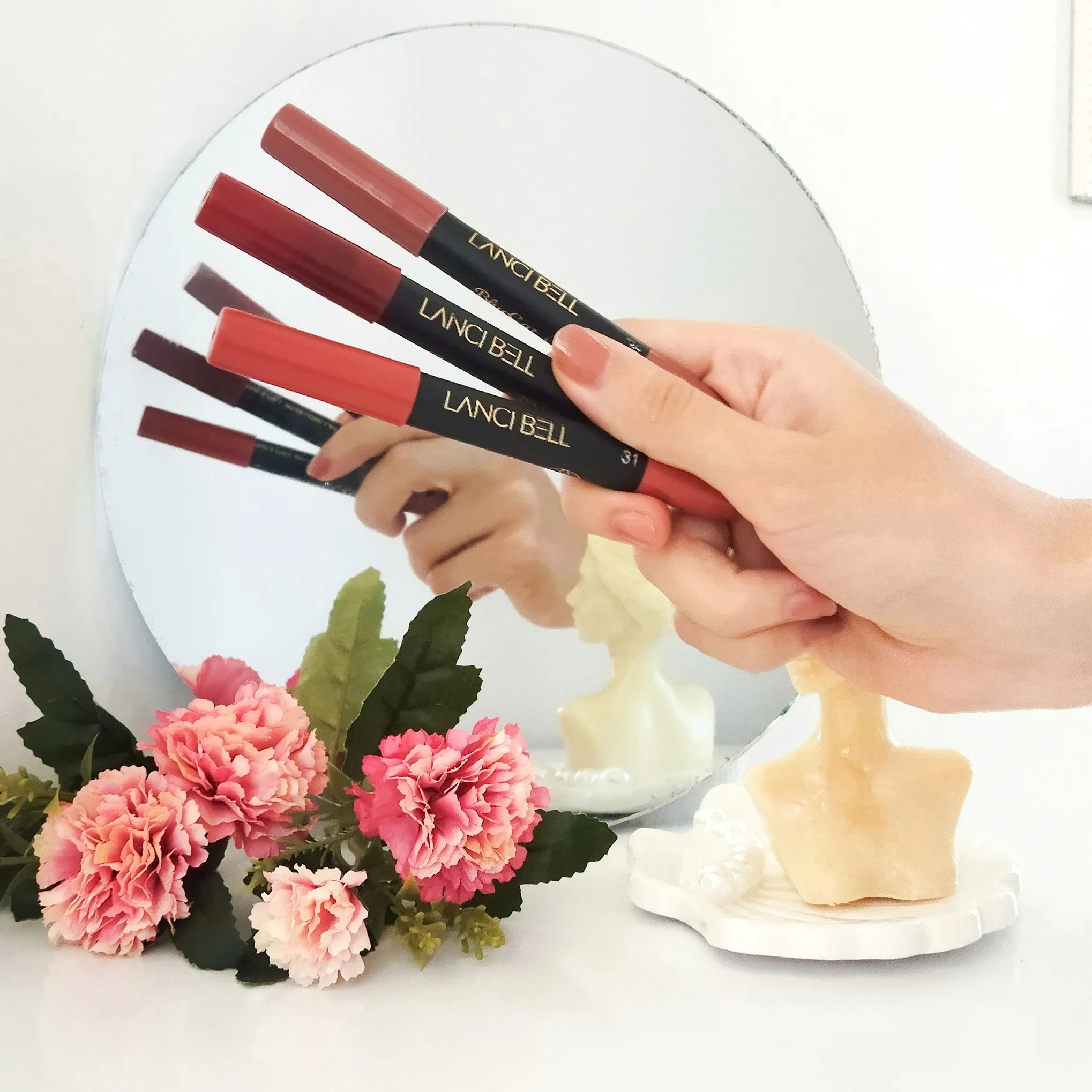 رژ لب لنسی بل