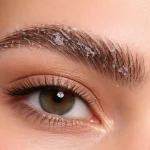 چرا ژل ابرو سفیدک می‌زند؟ بررسی کامل علت‌های سفیدک زدن+ راه‌های جلوگیری